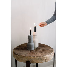 Afbeelding in Gallery-weergave laden, Kandelaar Beton L