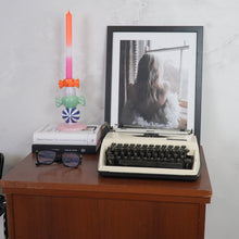 Afbeelding in Gallery-weergave laden, Kandelaar-Stapled Toffee Candy-Multi Colour