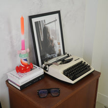 Afbeelding in Gallery-weergave laden, Kandelaar- Stapled Toffee Candy- Multi Colour