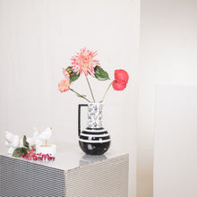 Afbeelding in Gallery-weergave laden, Vaas - Kan