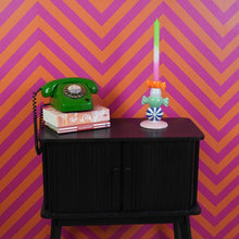 Afbeelding in Gallery-weergave laden, Kandelaar-Stapled Toffee Candy-Multi Colour