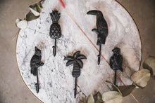 Afbeelding in Gallery-weergave laden, HV Aap wandhaak zwart