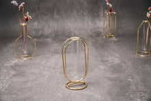 Afbeelding in Gallery-weergave laden, HV Goud metalen vaasje ovaal