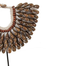 Afbeelding in Gallery-weergave laden, Shell necklace