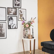 Afbeelding in Gallery-weergave laden, HV Grote Musthave Vaas - Stippen - 25x35cm