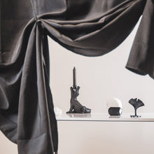 Afbeelding in Gallery-weergave laden, HV Krokodil Kandelaar Zwart