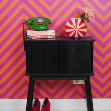 Afbeelding in Gallery-weergave laden, Bloemvaas Swirl - Rood/roze
