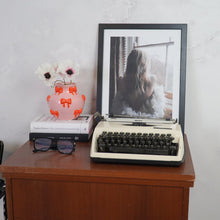 Afbeelding in Gallery-weergave laden, Vaas -Strikjes - Pink/oranje

