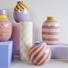 Afbeelding in Gallery-weergave laden, Vaas Strepen Roze

