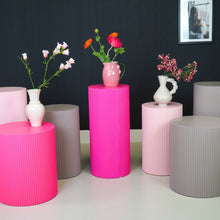 Afbeelding in Gallery-weergave laden, VASE-Strawberry
