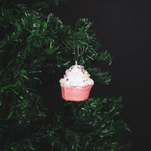 Afbeelding in Gallery-weergave laden, Xmas Hangers- 3 Cupcakes-Foam-Pink/ Disco Dip

