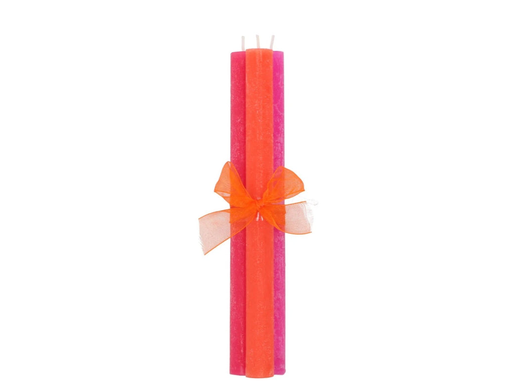 Frosty fuchsia mix taper candle