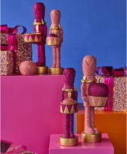 Afbeelding in Gallery-weergave laden, JINGLE Notenkraker
