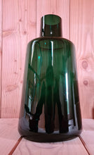 Afbeelding in Gallery-weergave laden, Glazen fles dark green
